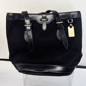 Dooney Bourke Chic Black Leather Tote Bag